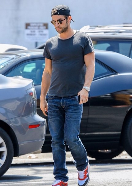 Чейз Кроуфорд в ЛА - 28 мая