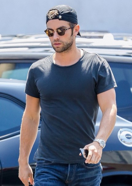 Чейз Кроуфорд в ЛА - 28 мая