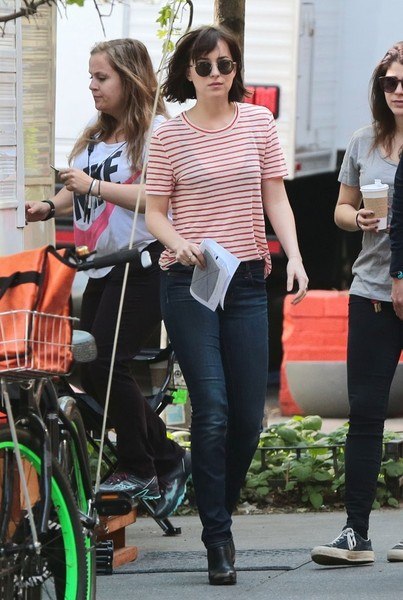 Дакота Джонсон в Нью-Йорке - 26 мая