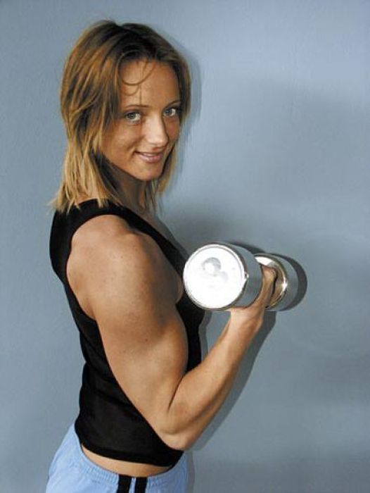 Девушка-бодибилдер Девушка-бодибилдер