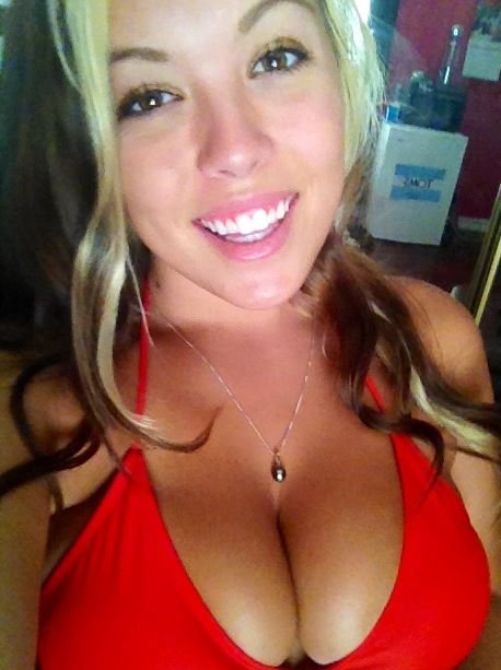 Формы у девушек разные (эротика)