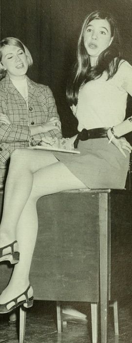 Короткие юбки из прошлого