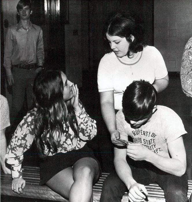 Короткие юбки из прошлого