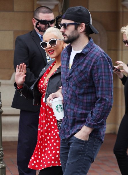 Кристина Агилера с женихом Мэттью в Анахайме,Калифорния