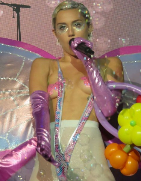 Miley Cyrus – 2015 Adult Swim Upfront Party
