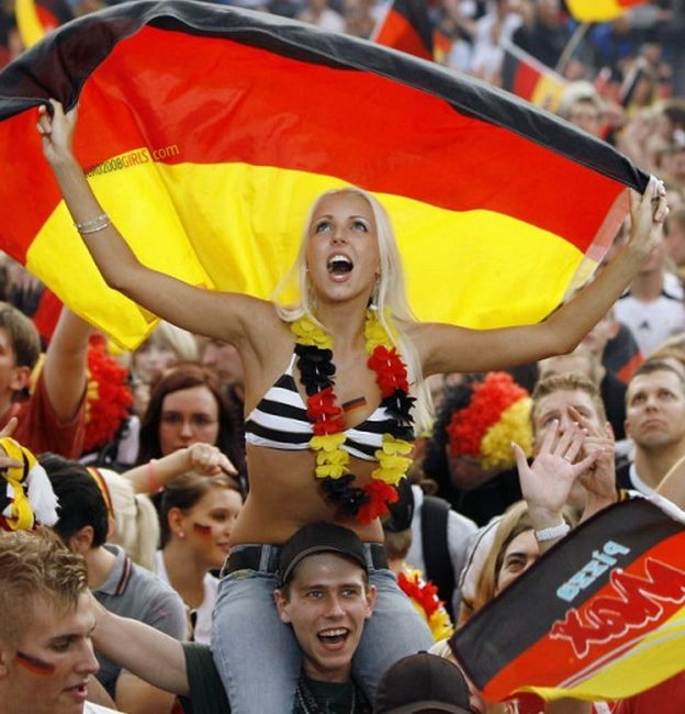 Немецкие фанатки ЕВРО-2012 Немецкие фанатки ЕВРО-2012