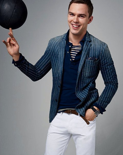 Николас Холт в журнале GQ. Май 2015