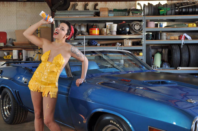 Новая мода - платья из сыра