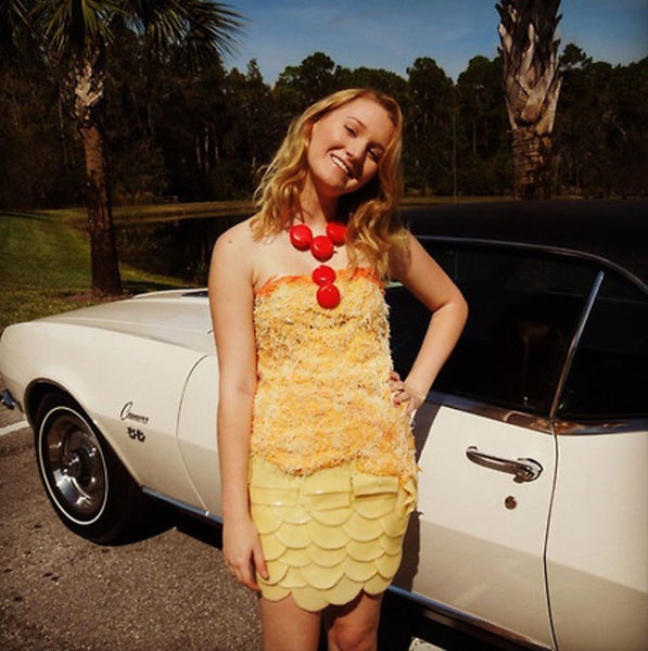 Новая мода - платья из сыра