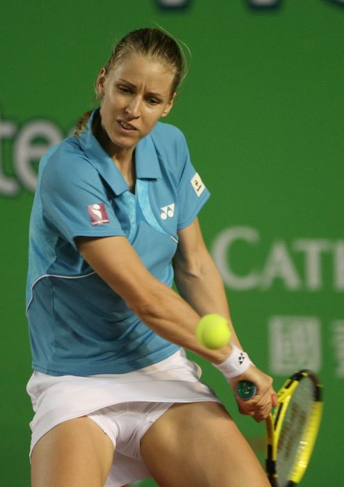 Откровенные позы симпатичных спортсменок