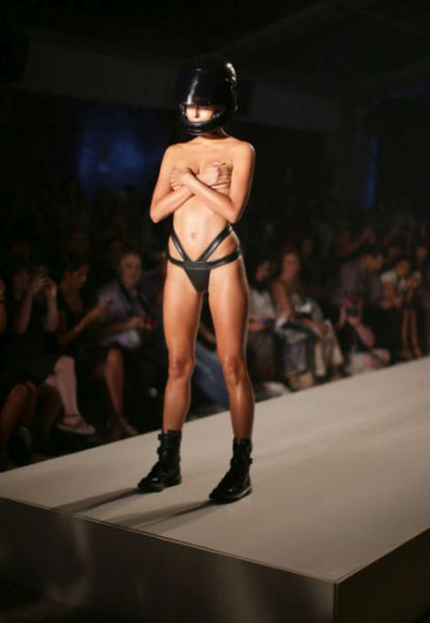 Пляжная мода: купальники 2015 года