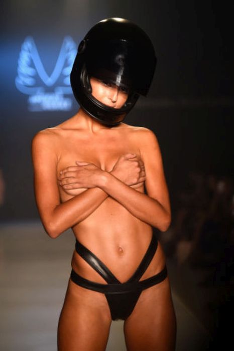 Пляжная мода: купальники 2015 года