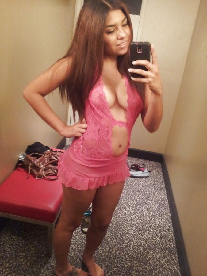 Примерочные в женских магазинах помнят немало самострелов Примерочные в женских магазинах помнят немало самострелов