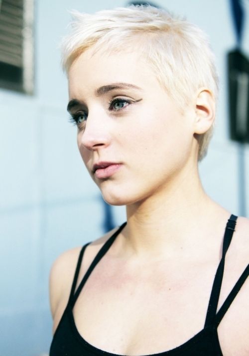 Саманта Райт - симпатичная тяжелоатлетка Саманта Райт - симпатичная тяжелоатлетка