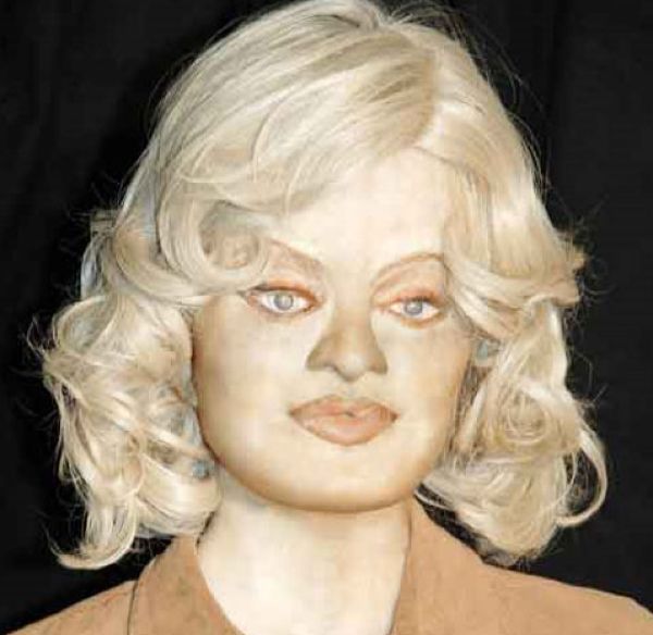 Секс-куклы из частей животных