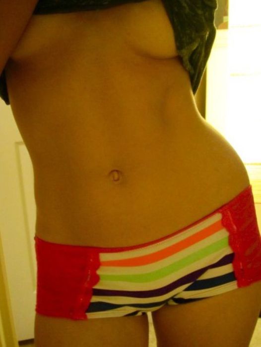 Стройные девушки из соц. сетей Стройные девушки из соц. сетей