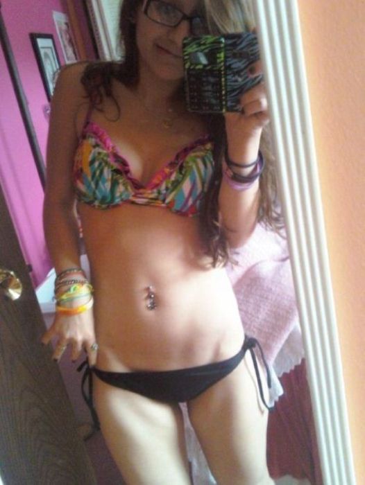 Стройные девушки из соц. сетей Стройные девушки из соц. сетей