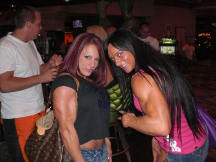 Девушка-бодибилдер