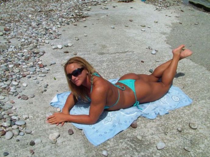 Девушка-бодибилдер