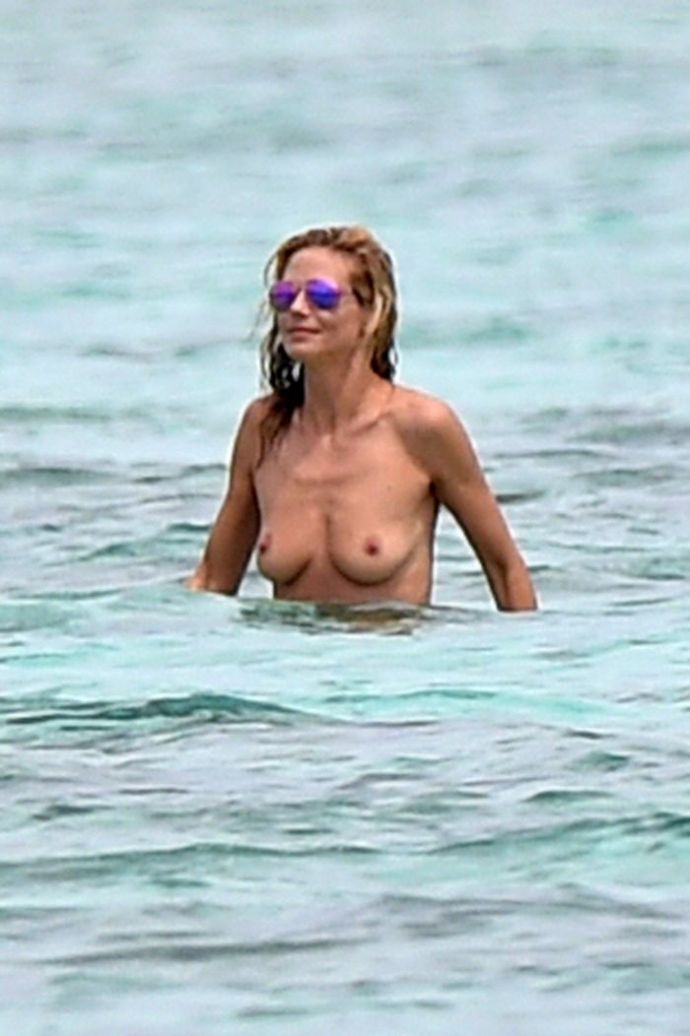 Хайди Клум решила позагорать топлес (эротика)