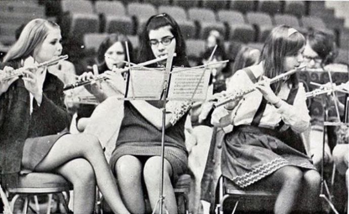 Короткие юбки из прошлого