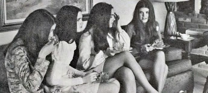 Короткие юбки из прошлого