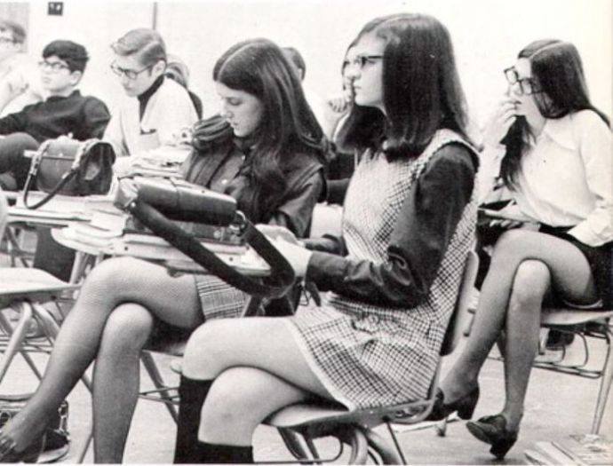 Короткие юбки из прошлого