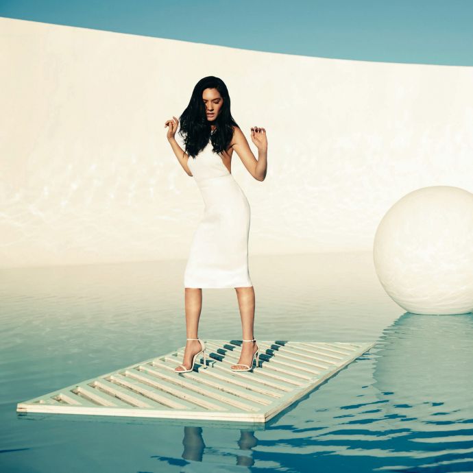 Оливия Мунн (Olivia Munn) в фотосессии для журнала Modern Luxury