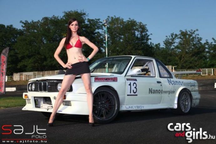 Подборка венгерских девушек и автомобилей