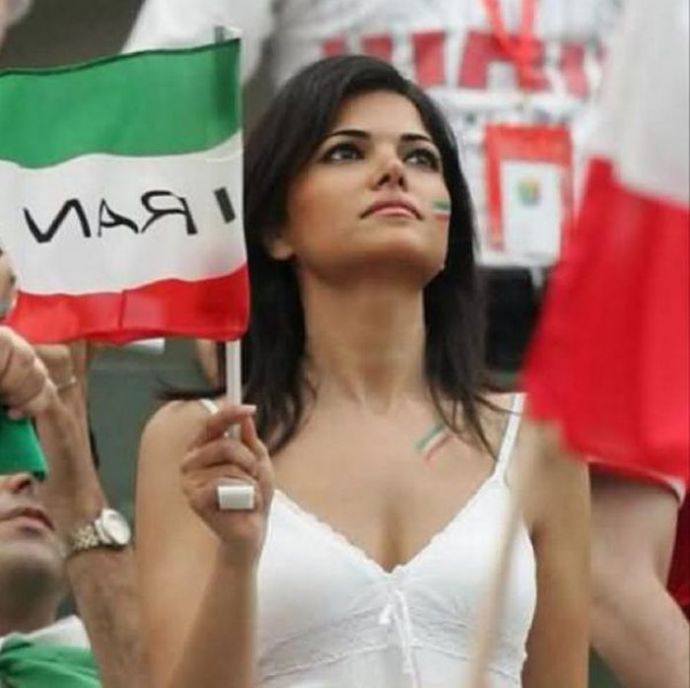 Симпатичные болельщицы футбола со всего мира. Часть 3