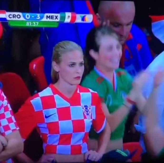 Симпатичные болельщицы футбола со всего мира. Часть 3