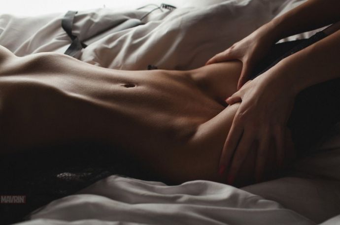 Женские прелести (эротика)