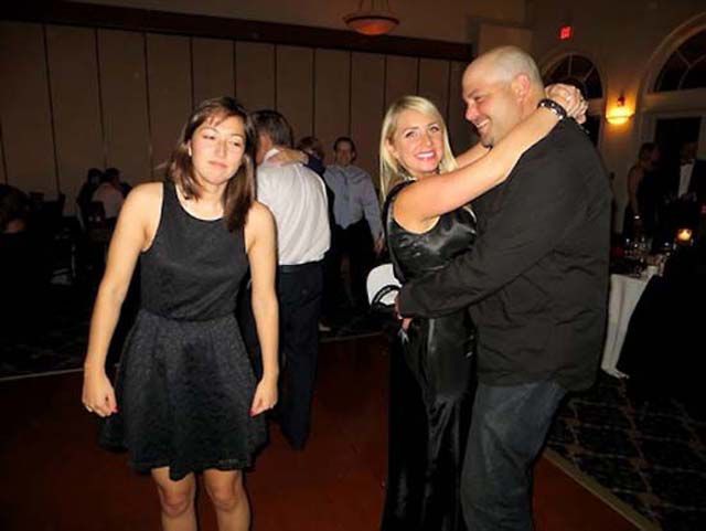 Третий - лишний, об этом знают все!