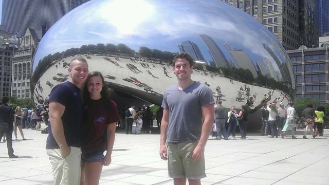 Третий - лишний, об этом знают все!