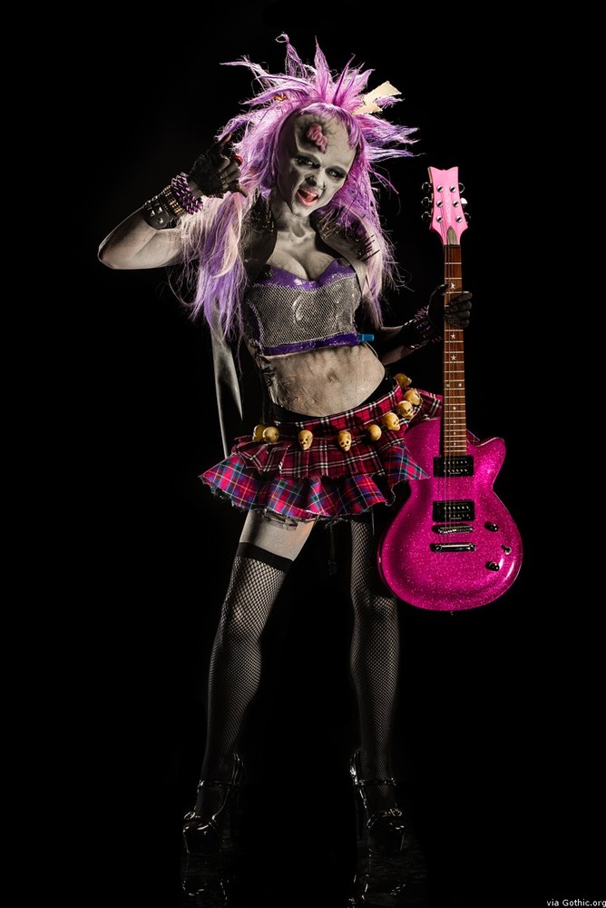 Американское реалити-шоу 'Face Off' Американское реалити-шоу 'Face Off'