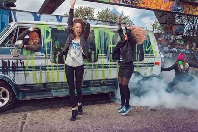 Девчонки веселятся