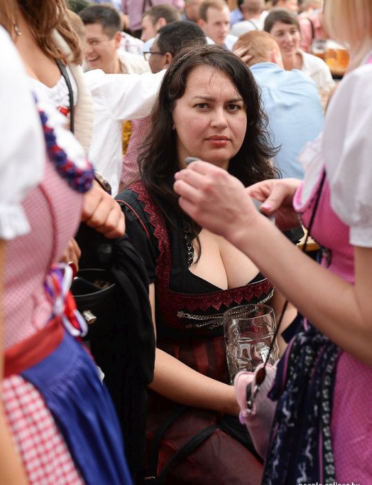 Девушки и пиво