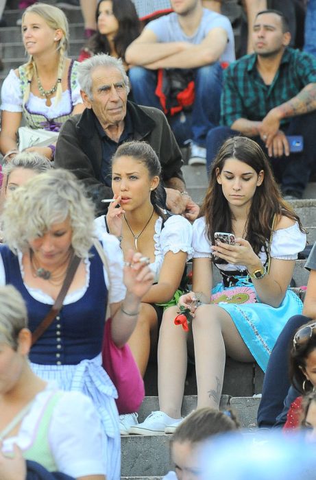 Девушки и пиво