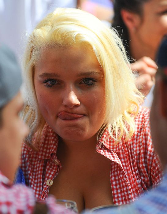 Девушки и пиво