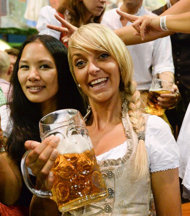 Девушки и пиво