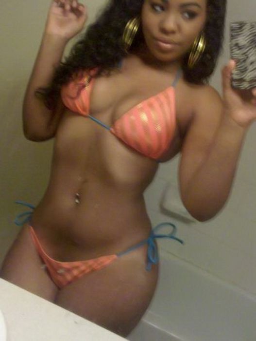 Девушки и продукция Mac