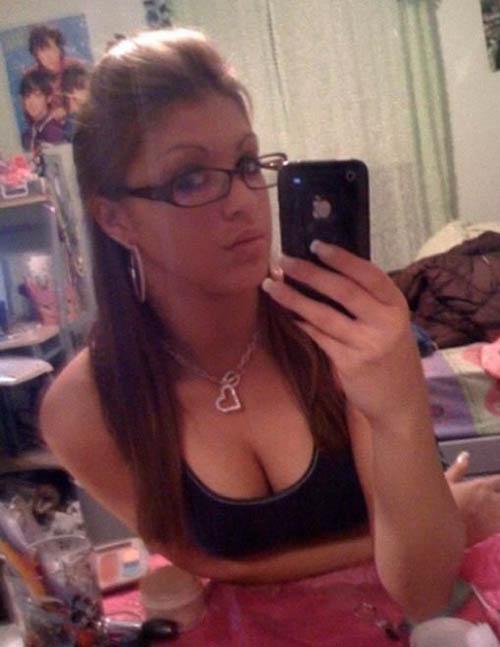 Девушки и яблокофон