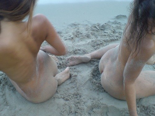 Девушки с формами (эротика)