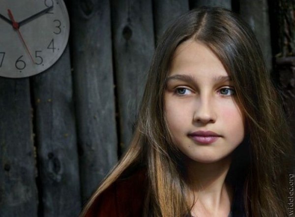 Девушки с красивыми лицами (45 фото)