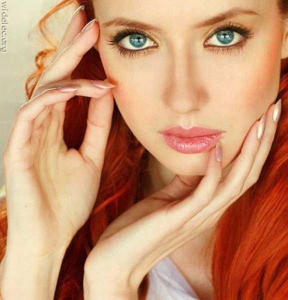 Девушки с красивыми лицами (45 фото)