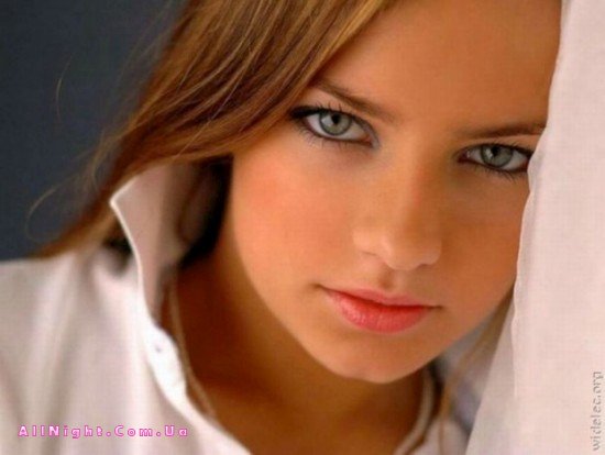 Девушки с красивыми лицами (45 фото)