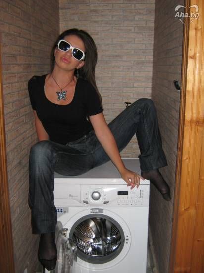 Девушки знают себе цену