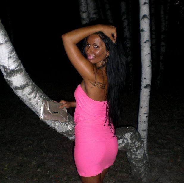 Девушки знают себе цену