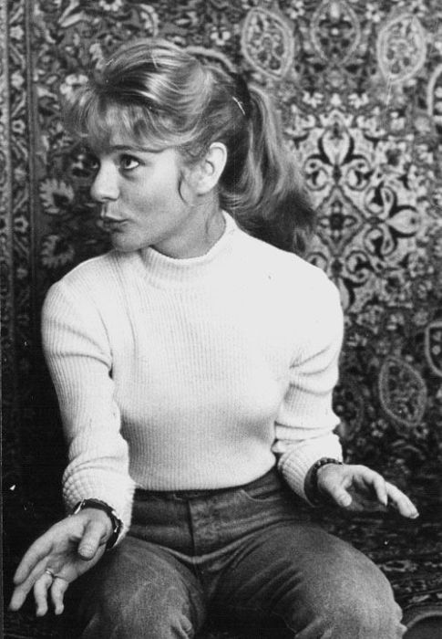 "Гостья из будущего" Наталья Мурашкевич - тогда и сейчас "Гостья из будущего" Наталья Мурашкевич - тогда и сейчас