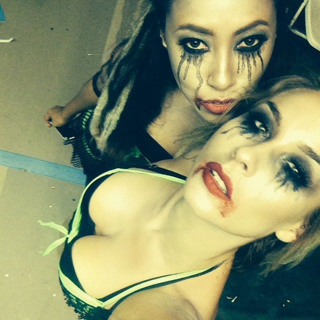 Как веселятся на вечеринке Playboy Halloween Party Как веселятся на вечеринке Playboy Halloween Party